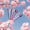 The plastic handle and fiber brush head of the colored mascara brush are curled, slender and well-shaped without clumping Application Scenario